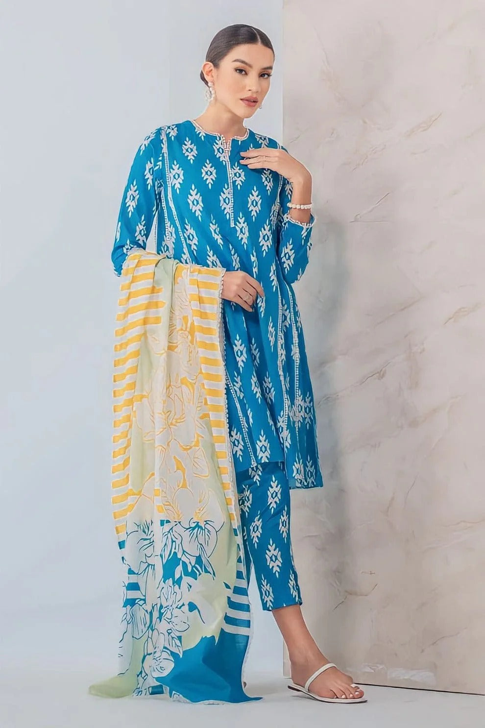 AR-CH144 Digital Printed Unstitched Lawn Suit 3pc With Monar Digital Printed Dupatta