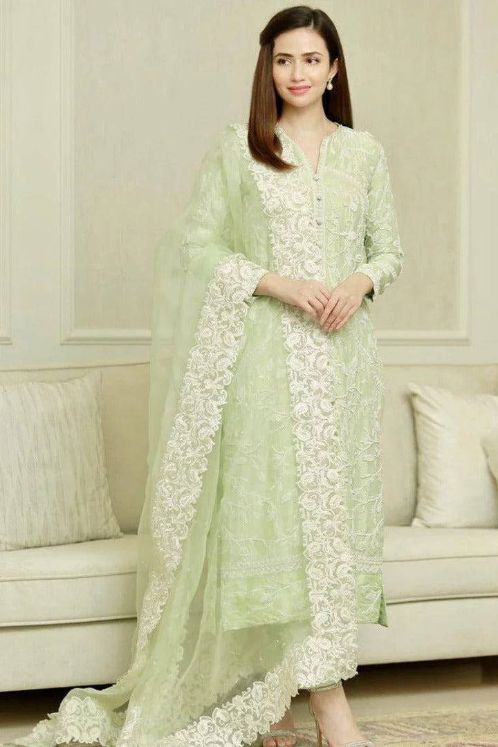AR-335 Embroidered Lawn Suit With Embroidered Organza Dupatta