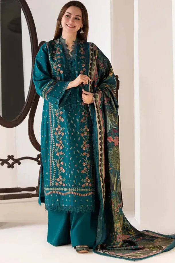 AR-61 Dhanak Embroidered Suit With Digital Printed Wool Shawl
