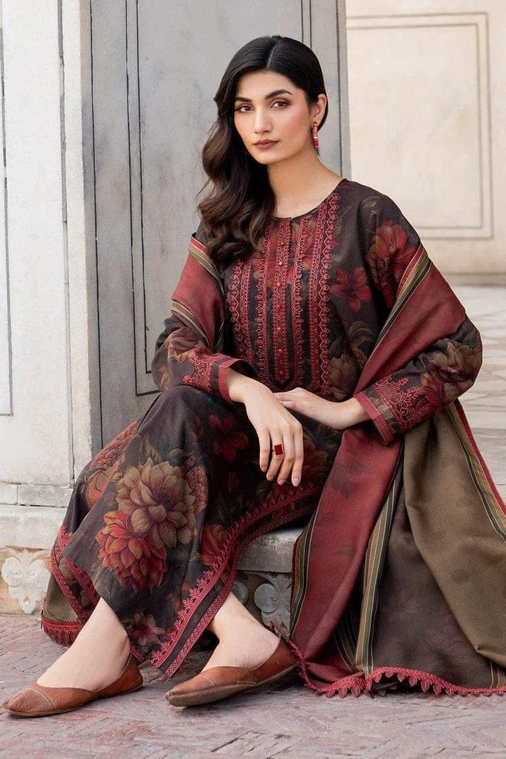 AR-BK192 Digital Printed Lawn Suit 3pc With Lawn Digital Printed Dupatta & Embroidered Patch