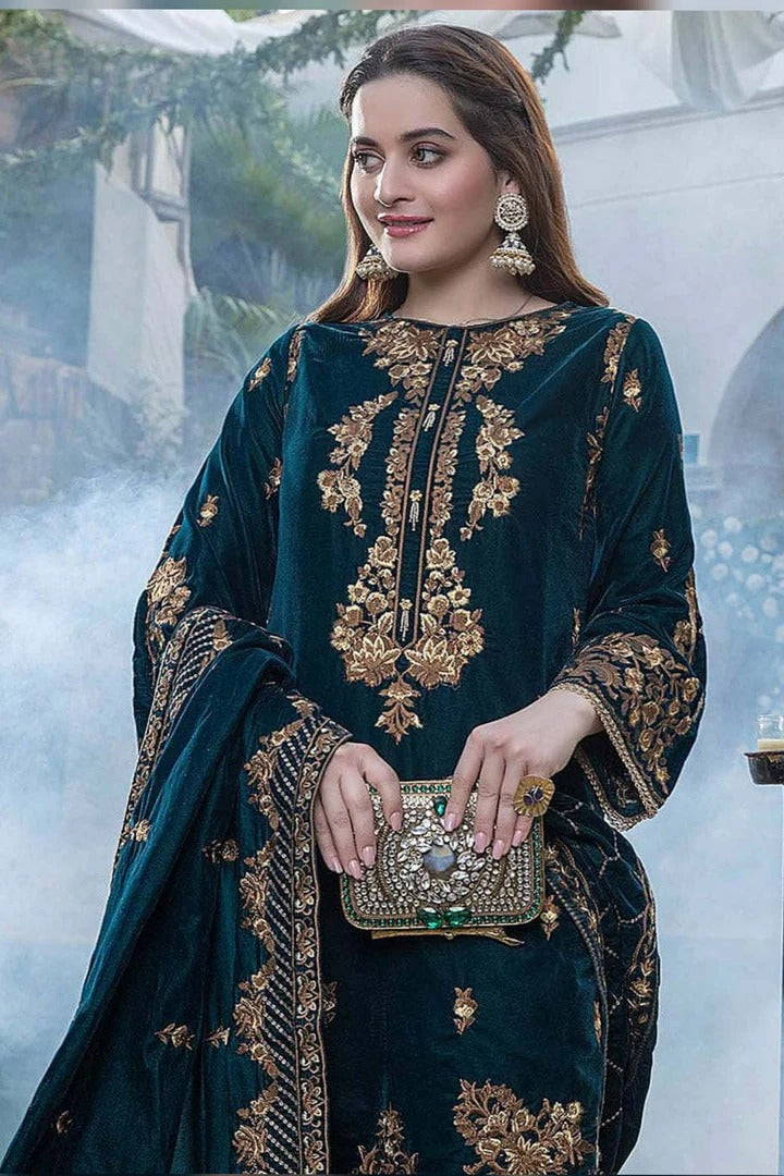 AR-1060 Sequence Embroidered 9000 Micro Velvet 3Pc With Velvet Embroidered Shawl