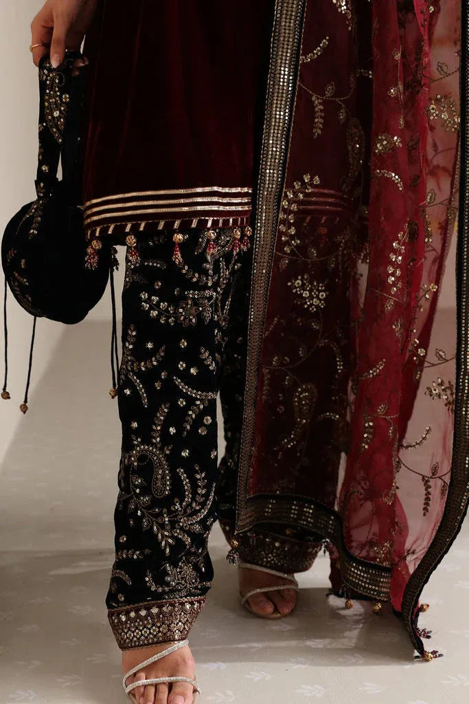 AR-1015 Sequence Embroidered 9000 Micro Velvet 3Pc With Organza Embroidered Dupatta